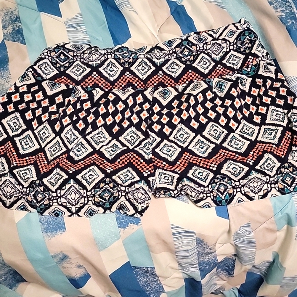 Charlotte Russe side zip shorts